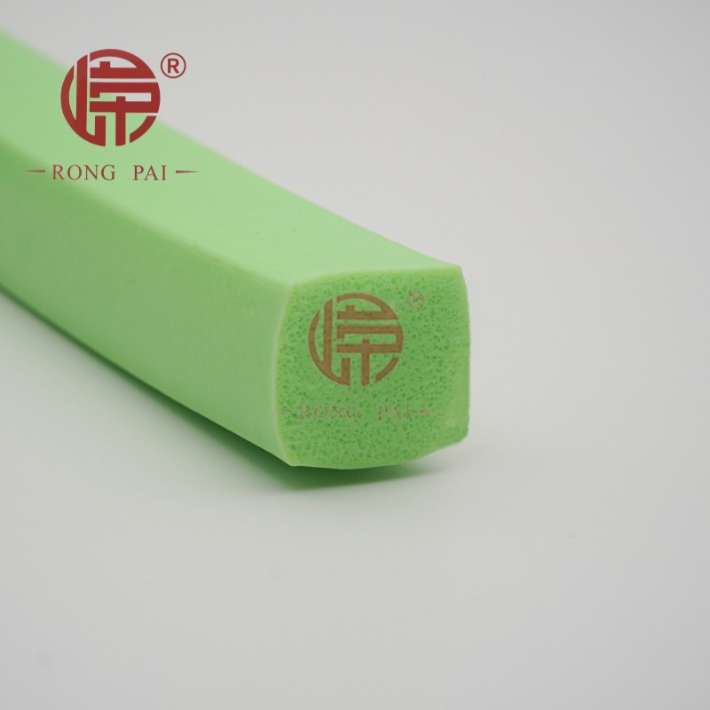 矽（guī）膠發泡條（tiáo）是新能源技術鋰電池的最好的選擇　-常州嶸（róng）牌橡塑製品有限公司